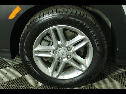 2022 Hyundai KONA SE