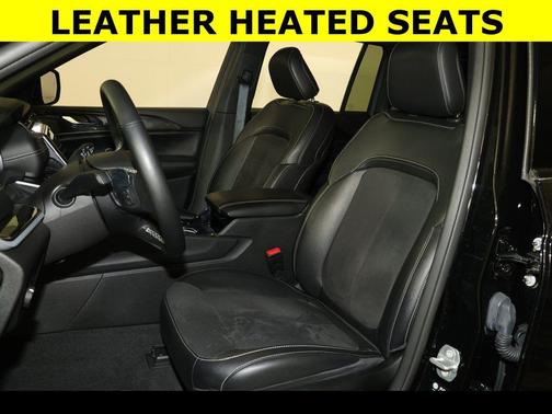 2022 Jeep Grand Cherokee Altitude