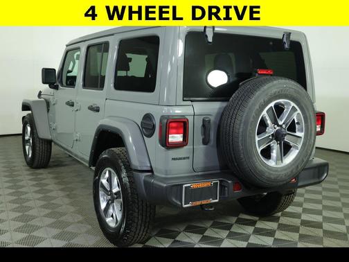 2023 Jeep Wrangler 4-Door Sahara 4x4