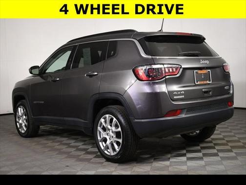 2022 Jeep Compass Latitude Lux