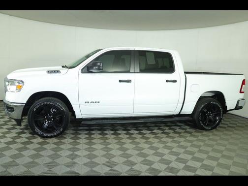 Bright White Clearcoat 2024 RAM 1500 Big Horn/Lone Star