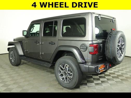 2025 Jeep Wrangler 4-Door Sahara 4x4