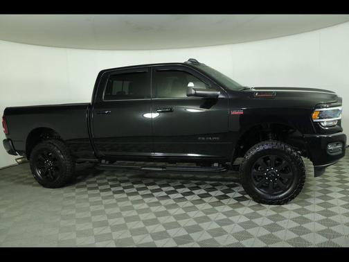 2022 RAM 2500 Big Horn Crew Cab 4x4 6'4' Box