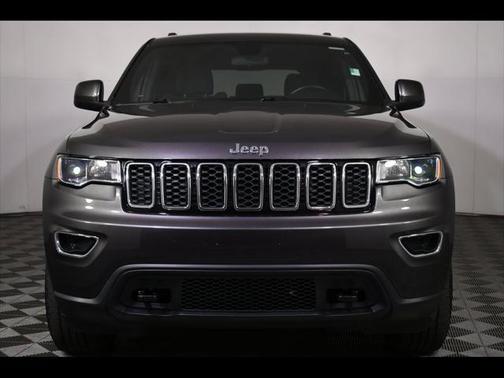 2020 Jeep Grand Cherokee Laredo