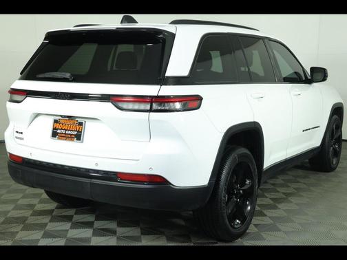 2023 Jeep Grand Cherokee Altitude