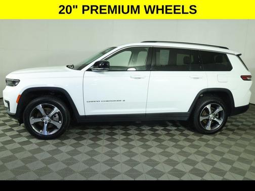 Bright White Clearcoat 2023 Jeep Grand Cherokee L Limited