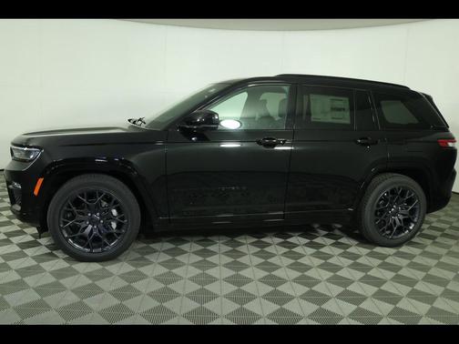 2025 Jeep Grand Cherokee Summit