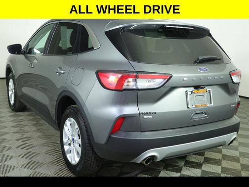 Carbonized Gray Metallic 2022 Ford Escape SE