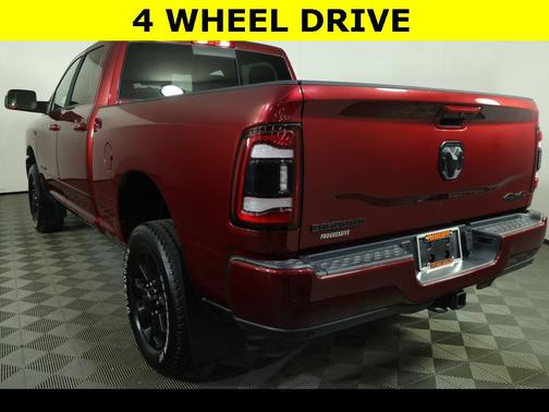 2022 RAM 2500 Big Horn Crew Cab 4x4 6'4' Box