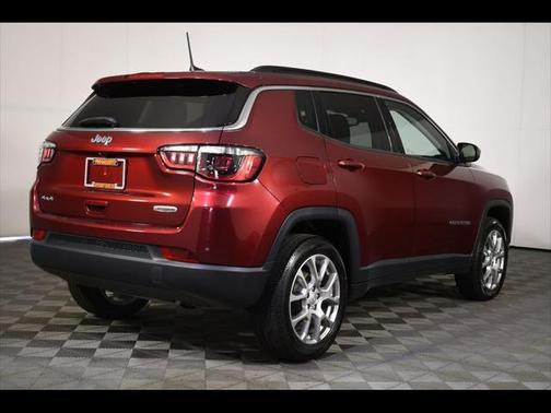 2022 Jeep Compass Latitude Lux
