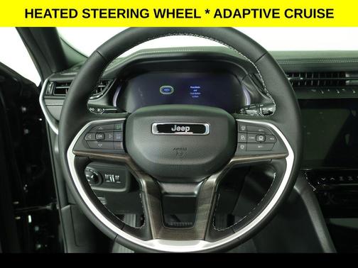Diamond Black Crystal Pearlcoat 2026 Jeep Grand Cherokee Limited