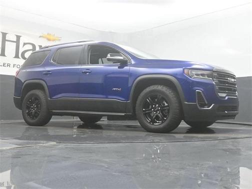 2023 GMC Acadia AT4