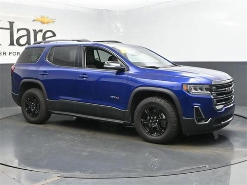 2023 GMC Acadia AT4
