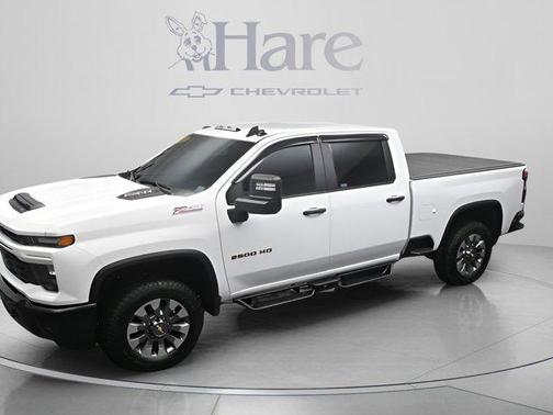 Summit White 2025 Chevrolet Silverado 2500 Custom