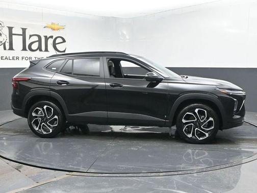 Mosaic Black Metallic 2026 Chevrolet Trax 2RS SUV