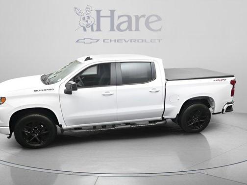 Summit White 2026 Chevrolet Silverado 1500 RST