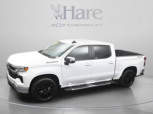 Summit White 2025 Chevrolet Silverado 1500 LT