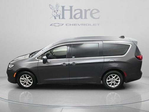 Granite Crystal Clearcoat Metallic 2023 Chrysler Pacifica Touring-L