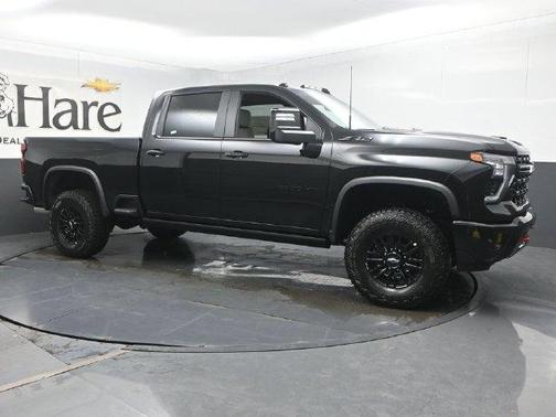 Black 2026 Chevrolet Silverado 2500 ZR2