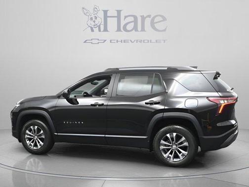 Mosaic Black Metallic 2026 Chevrolet Equinox LT