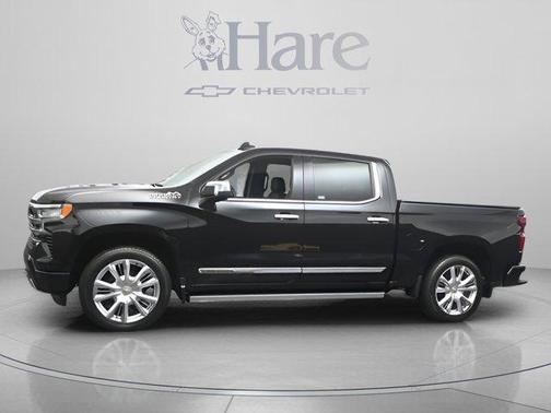 Black 2022 Chevrolet Silverado 1500 High Country