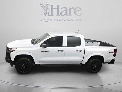 Summit White 2026 Chevrolet Colorado WT