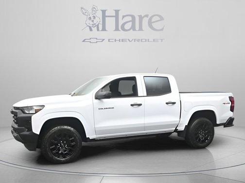 Summit White 2026 Chevrolet Colorado WT