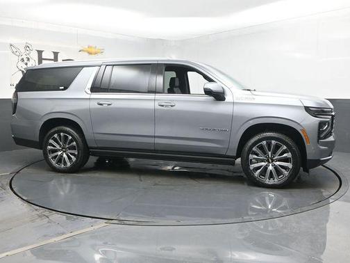 Sterling Gray Metallic 2026 Chevrolet Suburban High Country
