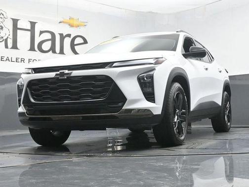 Summit White 2024 Chevrolet Trax ACTIV