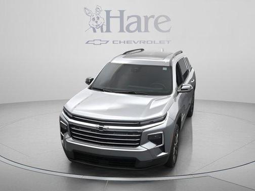 Sterling Gray Metallic 2026 Chevrolet Traverse LT