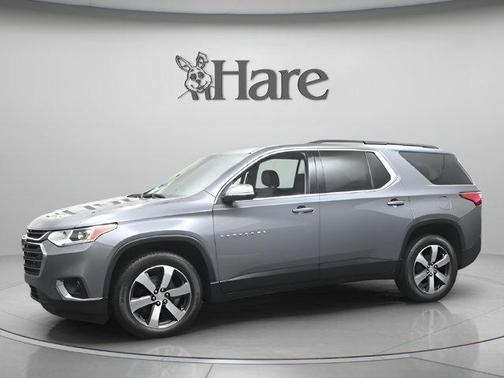 Satin Steel Metallic 2021 Chevrolet Traverse LT Leather