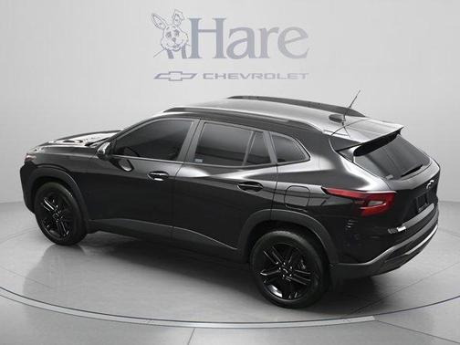 Mosaic Black Metallic 2025 Chevrolet Trax ACTIV