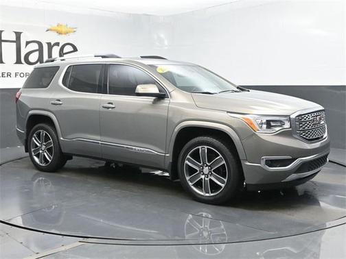 2019 GMC Acadia Denali
