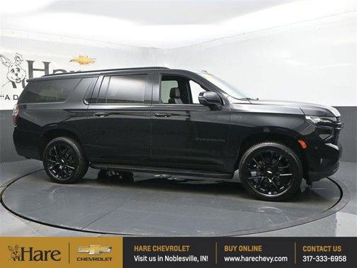 2023 Chevrolet Suburban RST