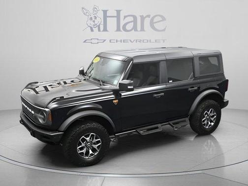 Shadow Black 2024 Ford Bronco Badlands