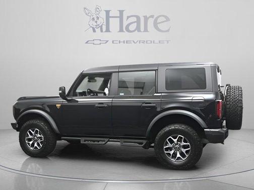 Shadow Black 2024 Ford Bronco Badlands