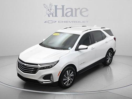 Iridescent Pearl Tricoat 2024 Chevrolet Equinox Premier