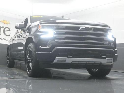 Black 2024 Chevrolet Silverado 1500 High Country