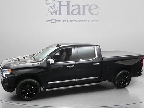 Black 2024 Chevrolet Silverado 1500 High Country
