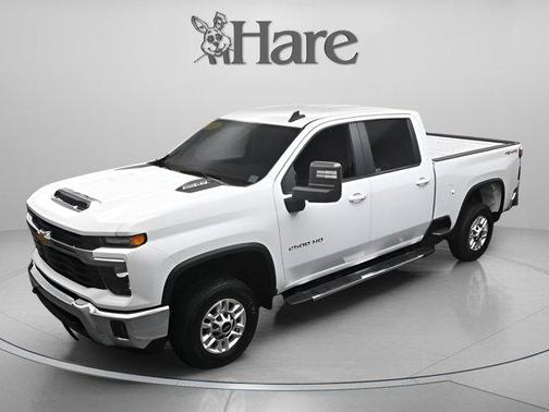 Summit White 2025 Chevrolet Silverado 2500 LT
