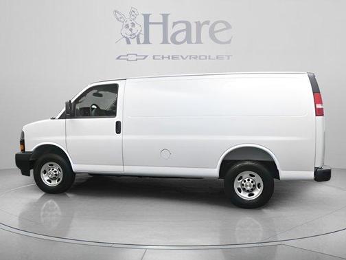 Summit White 2026 Chevrolet Express 2500 Work Van