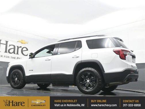 2022 GMC Acadia AT4