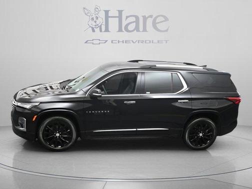 Mosaic Black Metallic 2023 Chevrolet Traverse Premier