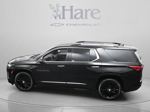 Mosaic Black Metallic 2023 Chevrolet Traverse Premier