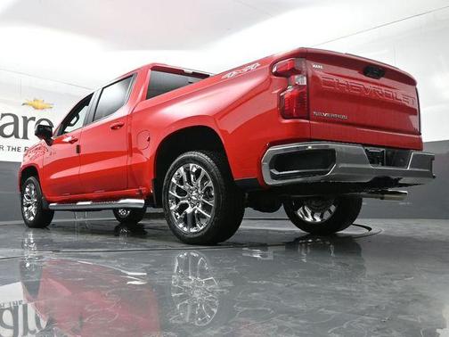 Red 2026 Chevrolet Silverado 1500 LT