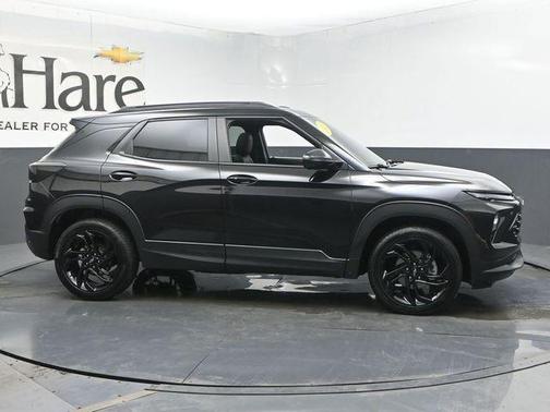 Mosaic Black Metallic 2025 Chevrolet Trailblazer RS