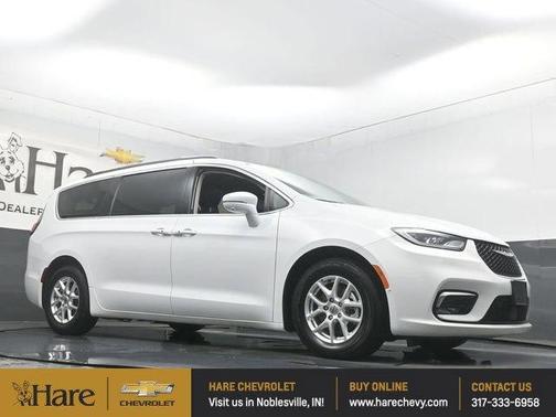 2022 Chrysler Pacifica Touring-L