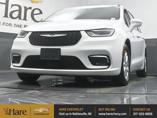 2022 Chrysler Pacifica Touring-L