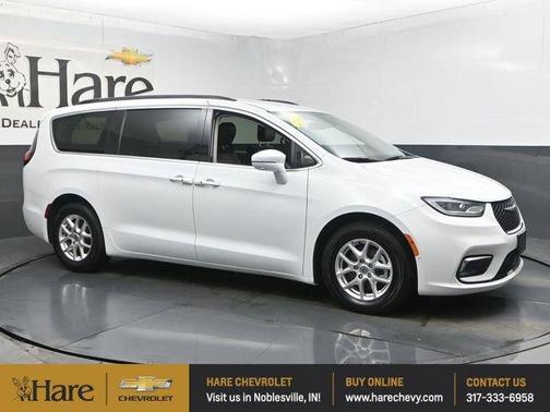 2022 Chrysler Pacifica Touring-L