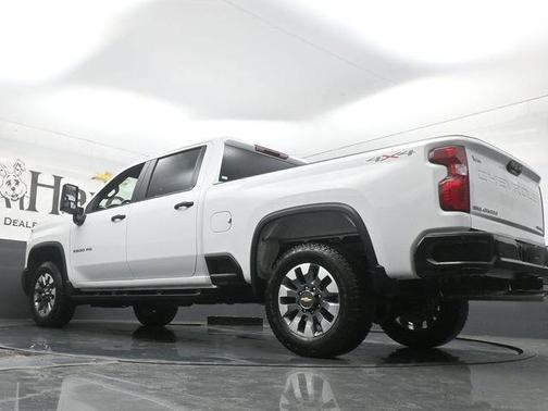2026 Chevrolet Silverado 2500 Custom